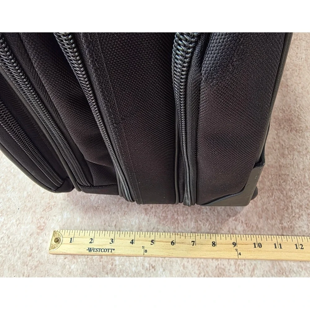 Wenger Swiss Army Patriot 17 Rolling Laptop Briefcase Wheeled Case Black